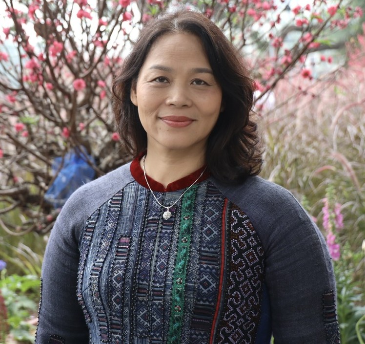 Mrs. Le Thi Nga
